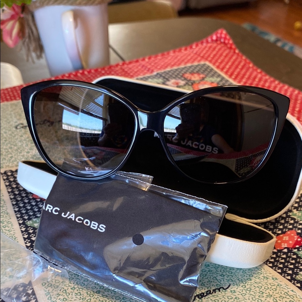 Marc Jacobs Black Sunglasses